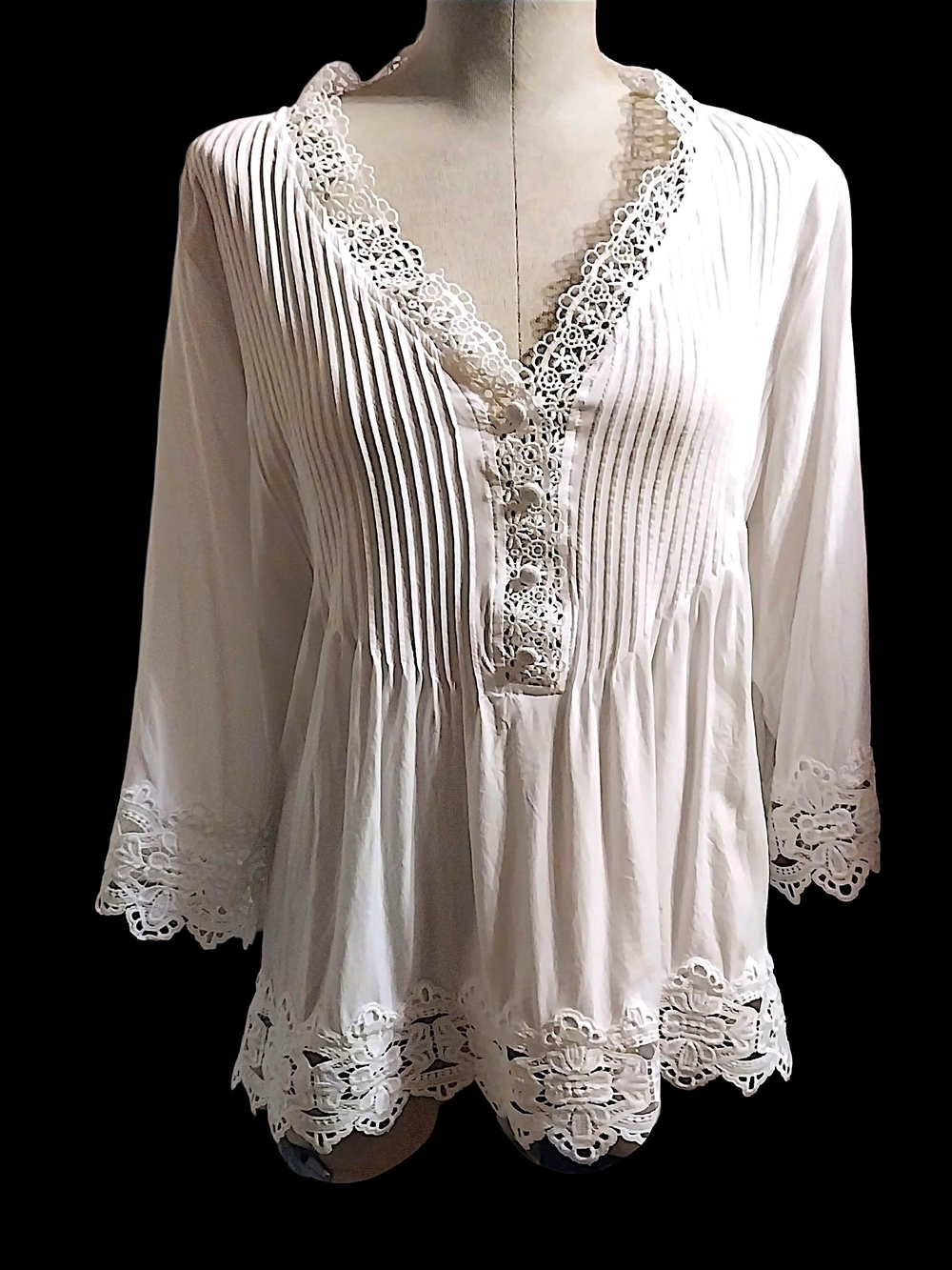 Chelsea & Theodore White Lace-Trim Pintuck Peasant Tunic